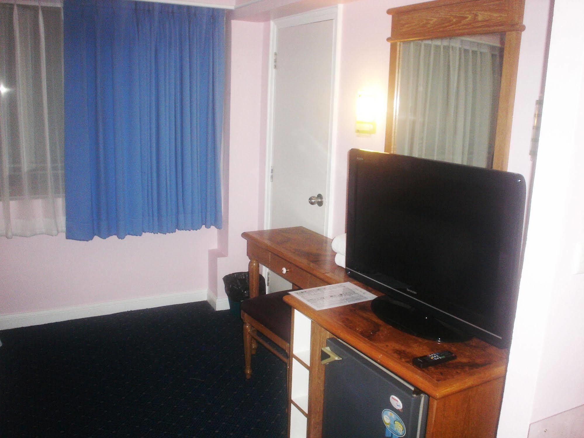 Asia Inn Bangkok Penginapan